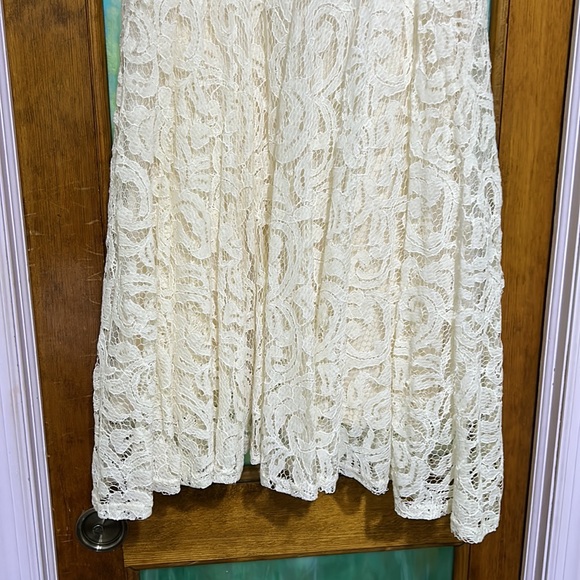 Ryu midi cream lace dress size large - Picture 3 of 7